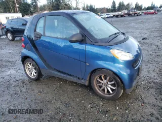 2010 Smart fortwo Pure z VIN WMEEJ3BA3AK353317, wystawiony jako Copart lot #48560975 z przebiegiem 163 175 mil mil oraz Czysty tytuł • Clean title. Historia ofert i sprzedaży dostępna na DreamBid. Obrazek 4.