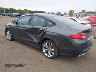 2015 Chrysler 200 S with VIN 1C3CCCBG6FN517903, listed as a IAAI auction lot 40412213 with 84,118 mi miles. Bid and sale history available at carsss.com. Image 3.