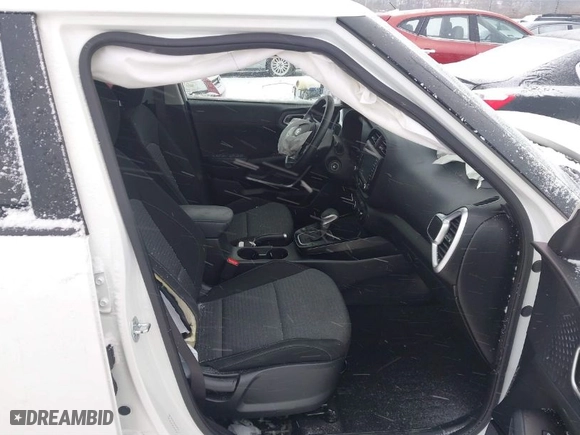 2020 Kia Soul LX with VIN KNDJ23AU0L7719164, listed as a IAAI auction lot 41251610 with 53,893 mi miles. Bid and sale history available at carsss.com. Image 5.