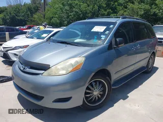 2006 Toyota Sienna CE z VIN 5TDZA23C36S444209, wystawiony jako IAAI lot #42526840 z przebiegiem 245 079 mil mil oraz . Historia ofert i sprzedaży dostępna na DreamBid. Obrazek 2.