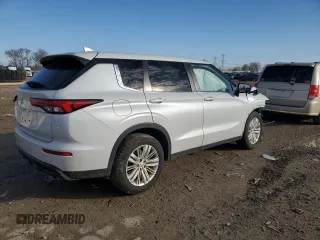 2022 Mitsubishi Outlander ES with VIN JA4J4TA80NZ006960, listed as a Copart auction lot 44315245 with 0 mi miles and Salvage Title. Bid and sale history available at carsss.com. Image 3.
