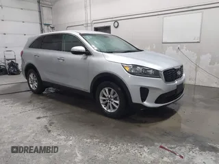 2020 Kia Sorento LX with VIN 5XYPGDA32LG689967, listed as a IAAI auction lot 41323768 with 38,063 mi miles. Bid and sale history available at carsss.com. Image 1.