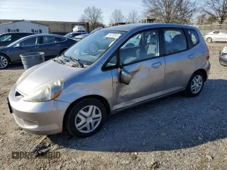 2007 Honda Fit with VIN JHMGD37427S062350, listed as a Copart auction lot 84249324 with 191,070 mi miles and Salvage Title. Bid and sale history available at carsss.com. Image 1.