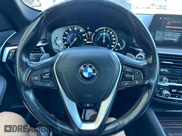 2018 BMW 5 Series 530e xDrive with VIN WBAJB1C59JB084298, listed as a Copart auction lot 55181065 with 120,907 mi miles and Clean Title. Bid and sale history available at DreamBid. Image 9.