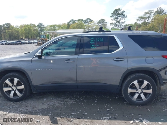 2018 Chevrolet Traverse LT Leather with VIN 1GNERHKW5JJ212911, listed as a IAAI auction lot 41923593 with 109,023 mi miles. Bid and sale history available at carsss.com. Image 15.