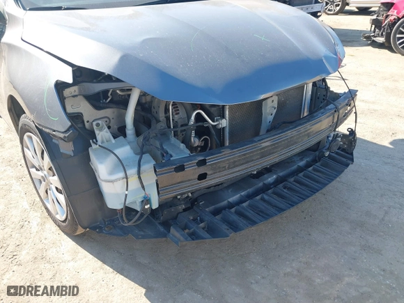2016 Nissan Sentra SL with VIN 3N1AB7AP7GY311639, listed as a IAAI auction lot 41775139 with 105,183 mi miles. Bid and sale history available at carsss.com. Image 6.