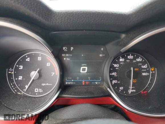 2018 Alfa Romeo Stelvio z VIN ZASFAKAN3J7B89286, wystawiony jako Copart lot #55717365 z przebiegiem 81 672 mil mil oraz Szkoda całkowita • Salvage title. Historia ofert i sprzedaży dostępna na DreamBid. Obrazek 9.