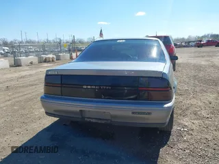 1995 Chevrolet Beretta z VIN 1G1LV15M5SY116047, wystawiony jako IAAI lot #42036344 z przebiegiem 104 222 mil mil oraz . Historia ofert i sprzedaży dostępna na DreamBid. Obrazek 16.