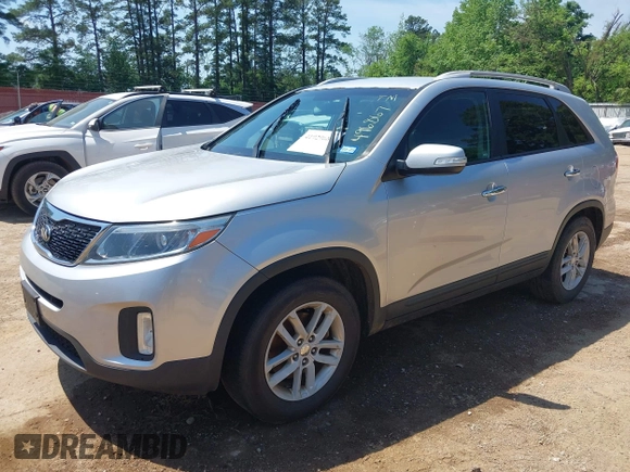 2014 Kia Sorento LX with VIN 5XYKTCA61EG496867, listed as a IAAI auction lot 41929686 with 202,460 mi miles. Bid and sale history available at carsss.com. Image 2.