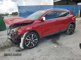 2017 Nissan Rogue SV with VIN JN1BJ1CP0HW002007, listed as a Copart auction lot 62321615 with 64,138 mi miles and Salvage title. Bid and sale history available at DreamBid. Image 1.