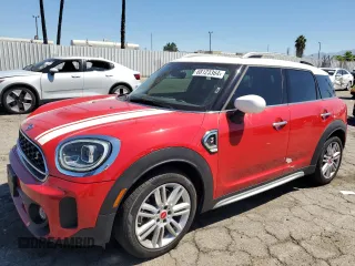 2021 MINI Countryman Cooper S with VIN WMZ53BR05M3M98177, listed as a Copart auction lot 68123364 with 29,521 mi miles and Salvage Title. Bid and sale history available at carsss.com. Image 1.