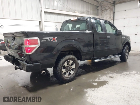 2014 Ford F-150 XL with VIN 1FTFX1EF6EKG50925, listed as a IAAI auction lot 41580247 with 84,301 mi miles. Bid and sale history available at carsss.com. Image 4.