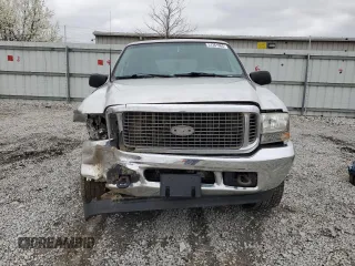 2002 Ford Excursion XLT with VIN 1FMNU41S22EC86209, listed as a Copart auction lot 51261065 with 202,942 mi miles and Salvage title. Bid and sale history available at DreamBid. Image 5.