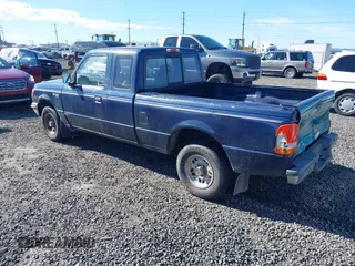 1993 Ford Ranger STX z VIN 1FTCR14X2PPB07360, wystawiony jako IAAI lot #41862094 z przebiegiem 18 937 mil mil oraz . Historia ofert i sprzedaży dostępna na DreamBid. Obrazek 3.