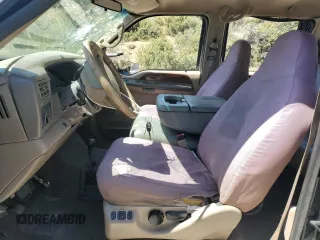 2000 Ford F-250 XL с VIN 1FTNW21F7YEB23621, выставлен на аукционе Copart как лот 58291985 с пробегом 206 808 миль миль и Списание • Salvage title. История ставок и продаж доступна на DreamBid. Изображение 7.