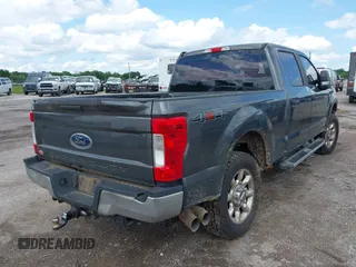 2017 Ford F-250 Lariat с VIN 1FT7W2BTXHEC68228, выставлен на аукционе IAAI как лот 42333514 с пробегом Не указан миль и . История ставок и продаж доступна на DreamBid. Изображение 4.