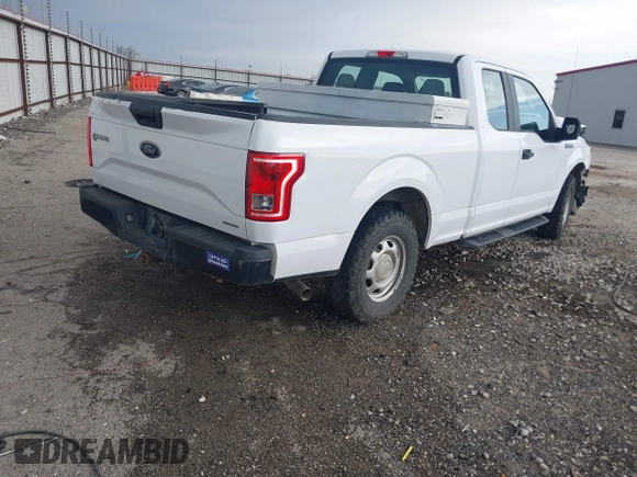 2015 Ford F-150 XL with VIN 1FTEX1CFXFKD91856, listed as a IAAI auction lot 41804968 with 224,033 mi miles. Bid and sale history available at carsss.com. Image 4.