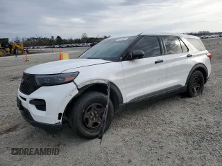 2022 Ford Police Interceptor Utility z VIN 1FM5K8AB9NGA48976, wystawiony jako Copart lot #88175865 z przebiegiem 29 739 mil mil oraz Szkody całkowita. Historia ofert i sprzedaży dostępna na DreamBid. Obrazek 1.