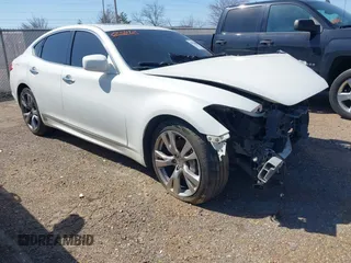 2012 Infiniti M37 with VIN JN1BY1AP3CM330783, listed as a IAAI auction lot 41772954 with 1 mi miles. Bid and sale history available at carsss.com. Image 1.