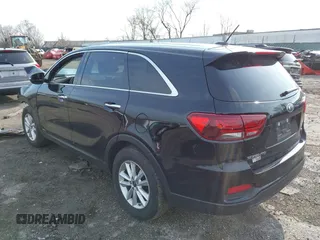 2019 Kia Sorento LX with VIN 5XYPGDA35KG553010, listed as a IAAI auction lot 41839878 with 87,392 mi miles. Bid and sale history available at carsss.com. Image 3.