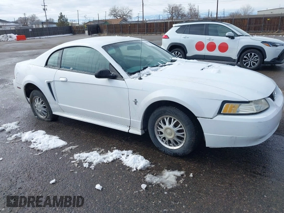 2000 Ford Mustang z VIN 1FAFP4049YF296568, wystawiony jako IAAI lot #41598325 z przebiegiem 144 186 mil mil oraz . Historia ofert i sprzedaży dostępna na DreamBid. Obrazek 1.