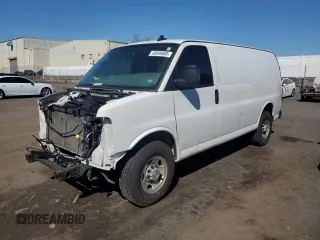2018 Chevrolet Express Cargo Van with VIN 1GCWGAFG2J1169335, listed as a Copart auction lot 48899905 with 166,601 mi miles and Salvage Title. Bid and sale history available at carsss.com. Image 1.