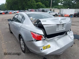 2009 Honda Accord LX-P z VIN 1HGCP26439A051709, wystawiony jako IAAI lot #42245882 z przebiegiem 142 264 mil mil oraz . Historia ofert i sprzedaży dostępna na DreamBid. Obrazek 3.