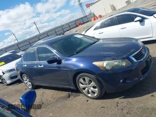 2008 Honda Accord EX z VIN 1HGCP36738A049425, wystawiony jako IAAI lot #41838080 z przebiegiem 204 679 mil mil oraz . Historia ofert i sprzedaży dostępna na DreamBid. Obrazek 13.
