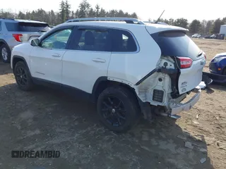 2017 Jeep Cherokee Latitude z VIN 1C4PJMCBXHW668767, wystawiony jako IAAI lot #41795738 z przebiegiem 95 206 mil mil oraz . Historia ofert i sprzedaży dostępna na DreamBid. Obrazek 3.