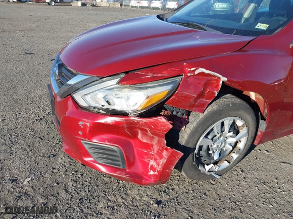 2016 Nissan Altima 2.5 SL with VIN 1N4AL3APXGC209656, listed as a IAAI auction lot 41017105 with 145,040 mi miles. Bid and sale history available at carsss.com. Image 6.