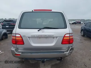 2002 Toyota Land Cruiser with VIN JTEHT05J322029734, listed as a IAAI auction lot 41953160 with 327,101 mi miles. Bid and sale history available at carsss.com. Image 16.