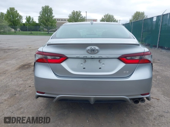 2023 Toyota Camry SE z VIN 4T1G11AK0PU766665, wystawiony jako IAAI lot #42202075 z przebiegiem 59 320 mil mil oraz . Historia ofert i sprzedaży dostępna na DreamBid. Obrazek 16.