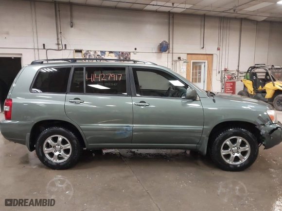 2006 Toyota Highlander w/3rd Row with VIN JTEEP21A760160417, listed as a IAAI auction lot 41427917 with 157,267 mi miles. Bid and sale history available at carsss.com. Image 13.