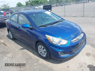 2016 Hyundai Accent SE z VIN KMHCT4AE1GU035070, wystawiony jako IAAI lot #42428206 z przebiegiem 66 627 mil mil oraz . Historia ofert i sprzedaży dostępna na DreamBid. Obrazek 1.