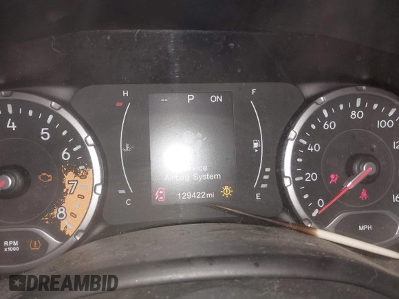 2017 Jeep Renegade Latitude with VIN ZACCJBBB7HPE68351, listed as a IAAI auction lot 41307930 with 129,422 mi miles. Bid and sale history available at carsss.com. Image 15.