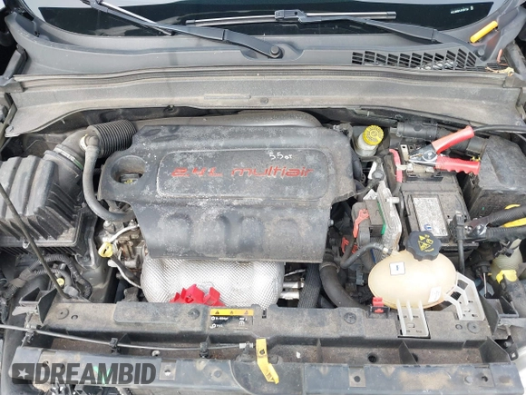 2018 Jeep Renegade Latitude with VIN ZACCJBBB1JPJ07734, listed as a IAAI auction lot 41615042 with 60,675 mi miles and . Bid and sale history available at carsss.com. Image 10.