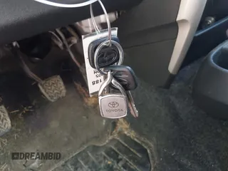 2005 Scion xA z VIN JTKKT604550126795, wystawiony jako IAAI lot #42056410 z przebiegiem 84 169 mil mil oraz . Historia ofert i sprzedaży dostępna na DreamBid. Obrazek 11.