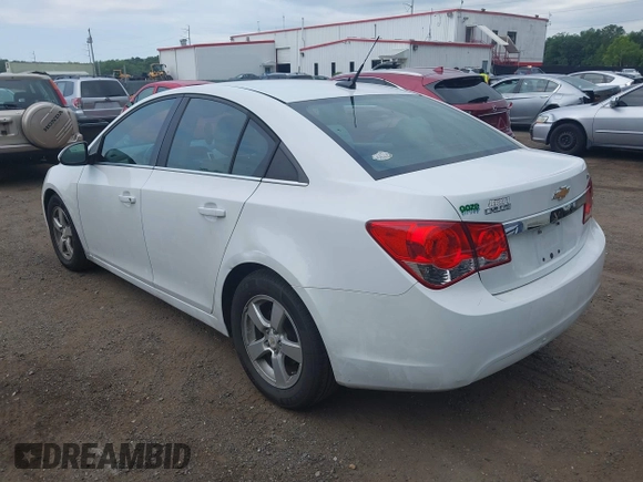 2014 Chevrolet Cruze 1LT with VIN 1G1PC5SB6E7192324, listed as a IAAI auction lot 42783725 with 191,784 mi miles and . Bid and sale history available at DreamBid. Image 3.