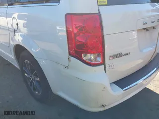 2017 Dodge Grand Caravan SXT with VIN 2C4RDGCG3HR827506, listed as a IAAI auction lot 41746018 with 264,324 mi miles. Bid and sale history available at carsss.com. Image 19.