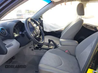 2011 Toyota RAV4 with VIN 2T3ZF4DV0BW078988, listed as a IAAI auction lot 41811396 with 189,892 mi miles. Bid and sale history available at carsss.com. Image 5.