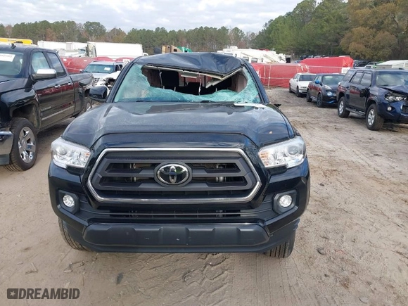 2022 Toyota Tacoma 2WD SR5 with VIN 3TYAZ5CN7NT018857, listed as a IAAI auction lot 40947879 with 43,233 mi miles. Bid and sale history available at carsss.com. Image 13.