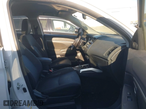 2011 Mitsubishi Outlander Sport SE with VIN JA4AR4AUXBZ023118, listed as a IAAI auction lot 41853985 with 139,529 mi miles. Bid and sale history available at carsss.com. Image 5.