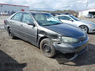 2006 Toyota Camry STD with VIN 4T1BE32K96U743120, listed as a IAAI auction lot 41865599 with 277,608 mi miles. Bid and sale history available at carsss.com. Image 1.