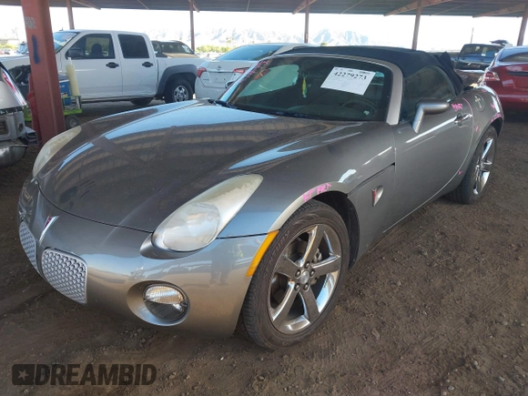 2006 Pontiac Solstice z VIN 1G2MB35B56Y112699, wystawiony jako IAAI lot #42279273 z przebiegiem 46 478 mil mil oraz . Historia ofert i sprzedaży dostępna na DreamBid. Obrazek 17.