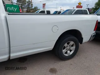 2019 Ram 1500 Tradesman с VIN 3C6JR6DT0KG560768, выставлен на аукционе IAAI как лот 42835356 с пробегом 115 811 миль миль и . История ставок и продаж доступна на DreamBid. Изображение 4.