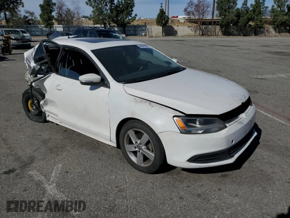 2012 Volkswagen Jetta TDI w/Premium с VIN 3VWLL7AJ0CM339246, выставлен на аукционе Copart как лот 46921225 с пробегом Не указан миль и Списание • Salvage title. История ставок и продаж доступна на DreamBid. Изображение 4.