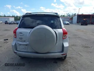 2008 Toyota RAV4 Sport z VIN JTMZK32VX86015173, wystawiony jako IAAI lot #41561817 z przebiegiem 157 614 mil mil oraz . Historia ofert i sprzedaży dostępna na DreamBid. Obrazek 17.