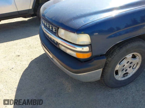 1999 Chevrolet Silverado 1500 with VIN 1GCEC14WXXZ134280, listed as a IAAI auction lot 42040163 with 292,234 mi miles. Bid and sale history available at carsss.com. Image 6.
