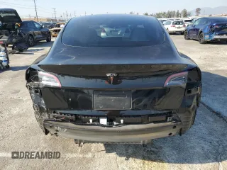 2023 Tesla Model 3 z VIN 5YJ3E1EA0PF646866, wystawiony jako Copart lot #42763275 z przebiegiem 24 382 mil mil oraz Szkoda całkowita • Salvage title. Historia ofert i sprzedaży dostępna na DreamBid. Obrazek 6.