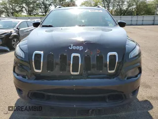 2016 Jeep Cherokee 75th Anniversary with VIN 1C4PJLCBXGW185675, listed as a Copart auction lot 60681185 with 174,818 mi miles and Clean title. Bid and sale history available at DreamBid. Image 5.